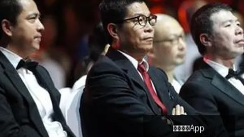 沙尔克04与埃尔沃斯贝格战平，0比0握手言和大